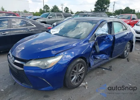 2015 Toyota Camry Se z USA, uszkodzony, nr VIN 4T1BF1FK1FU923008